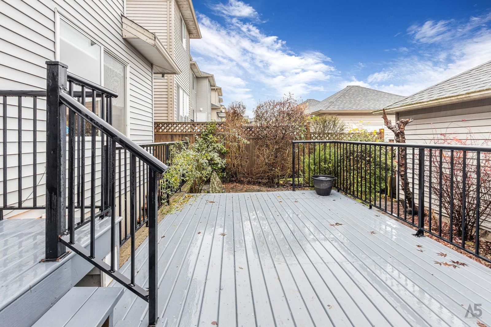 Listing Image 17