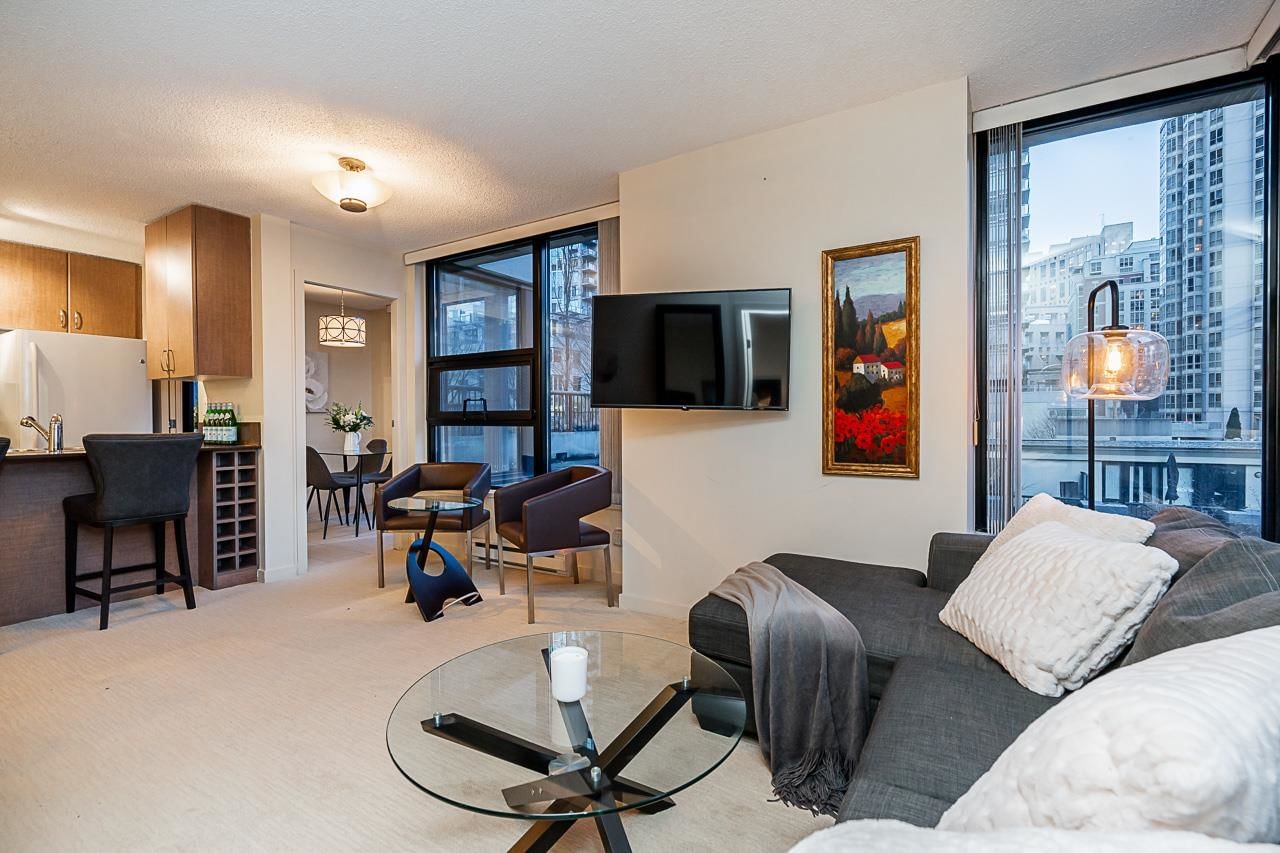 Listing Image 11