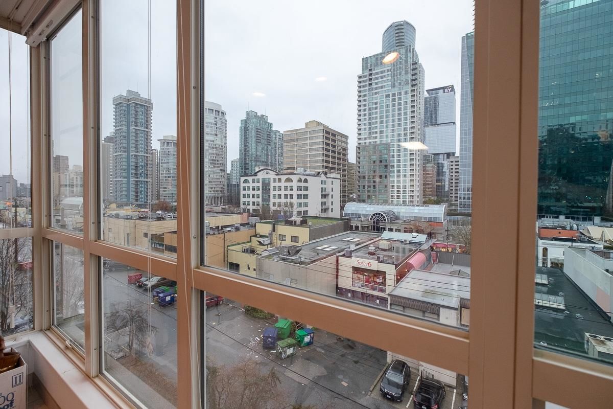 Listing Image 11