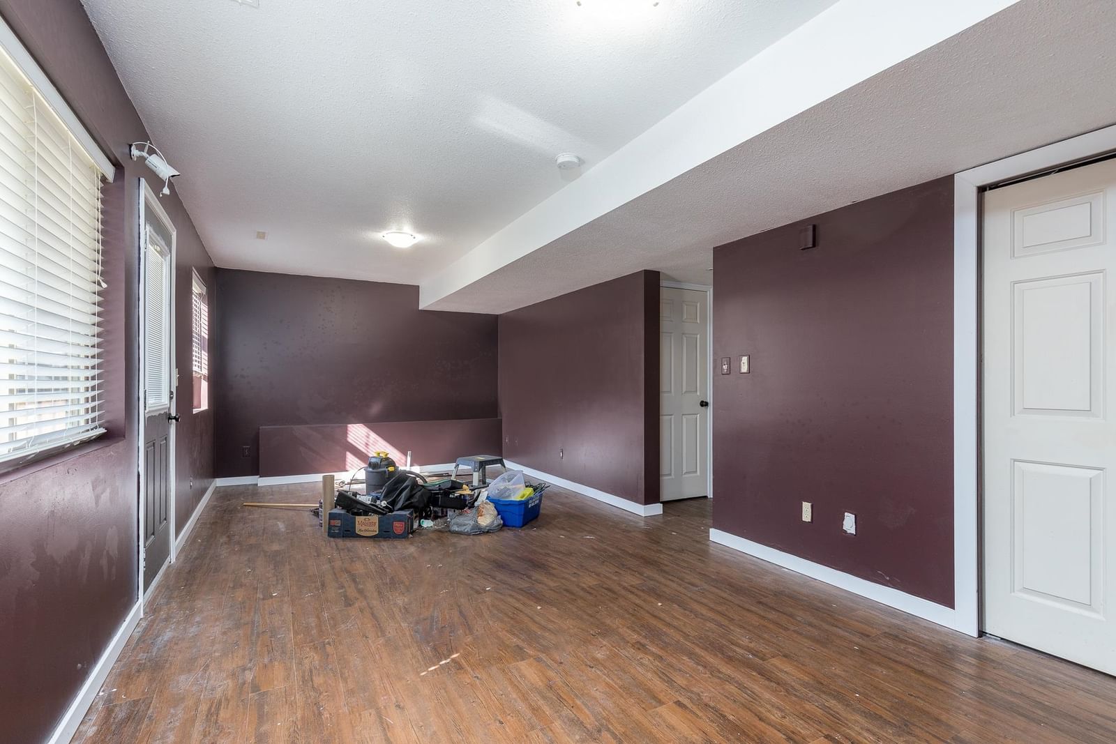 Listing Image 27