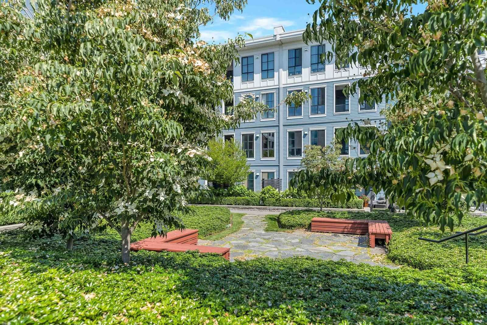 Listing Image 18