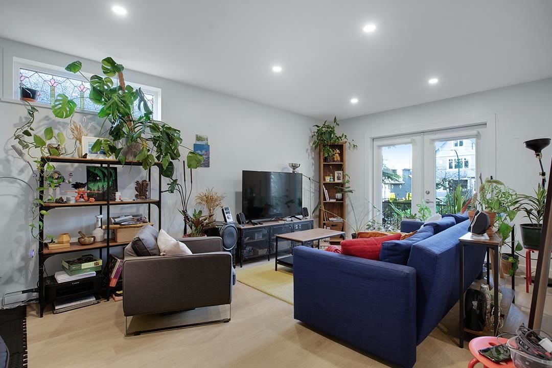 Listing Image 15