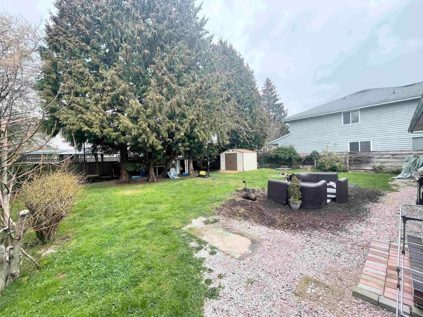 Listing Image 8
