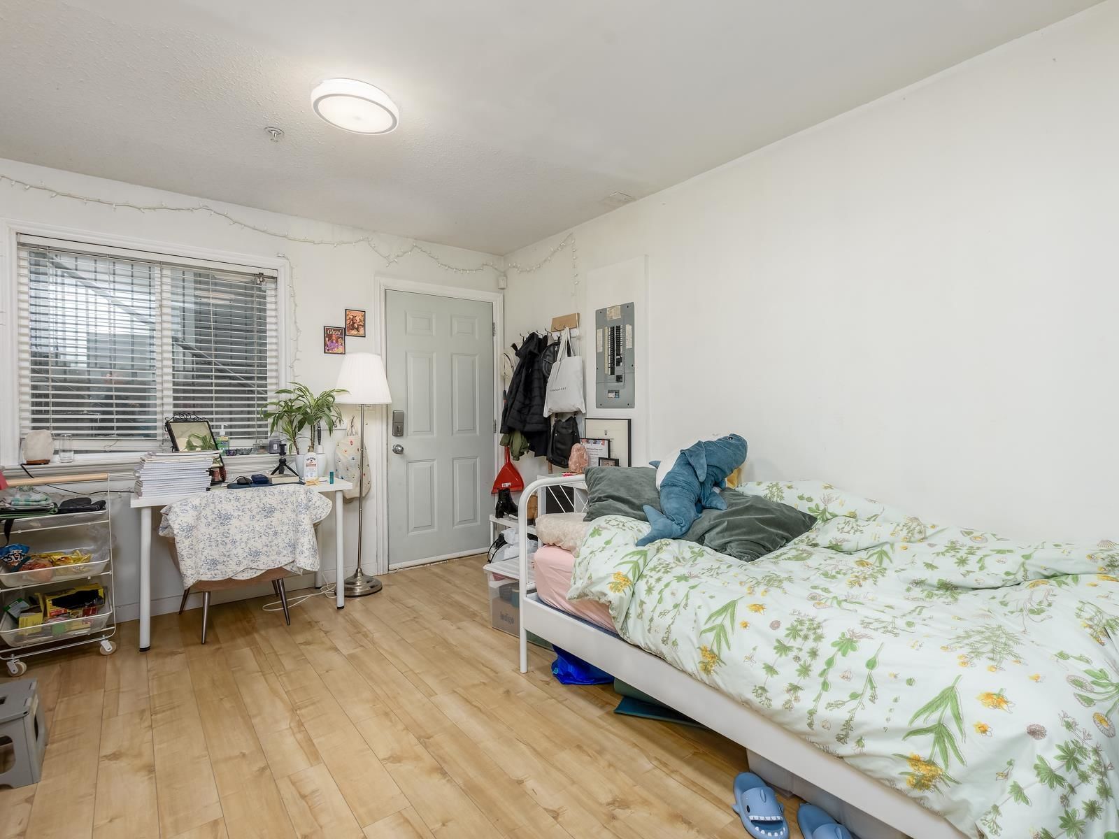 Listing Image 21