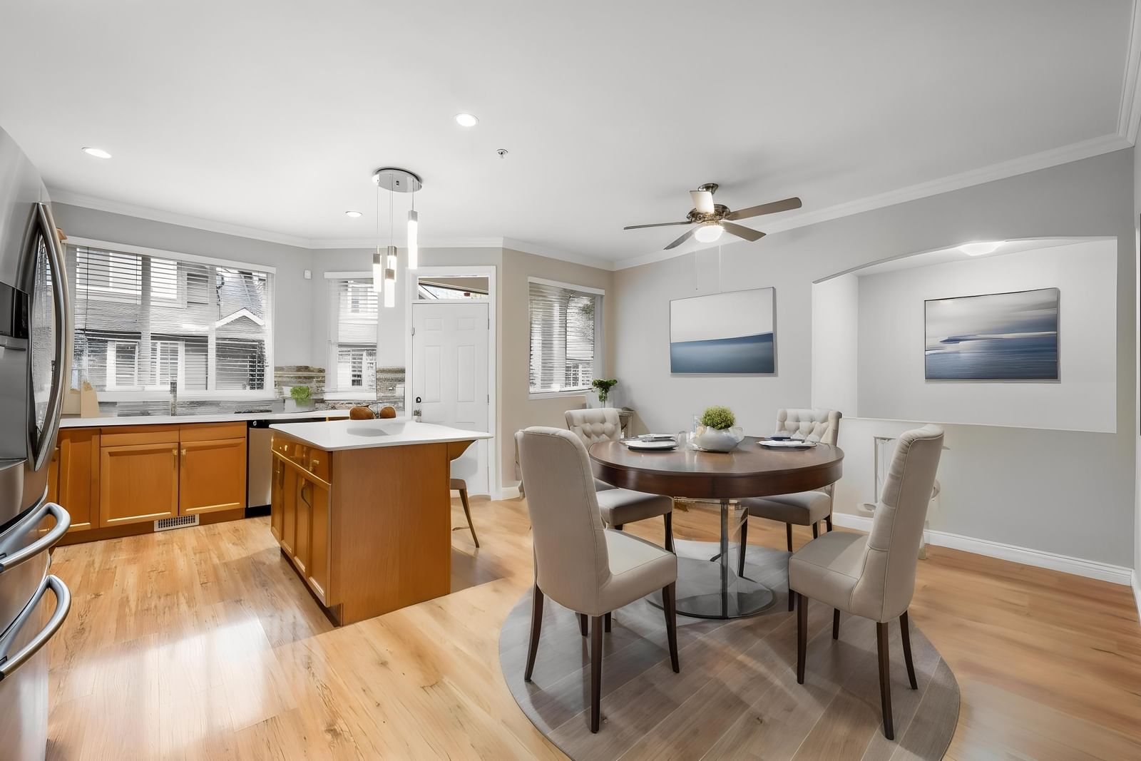 Listing Image 10