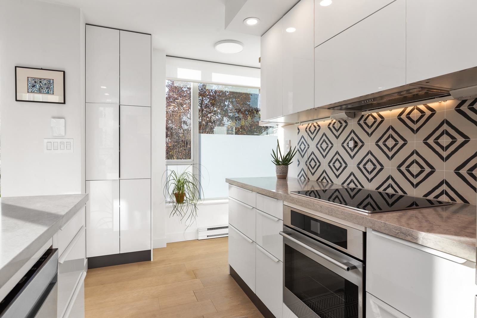 Listing Image 29