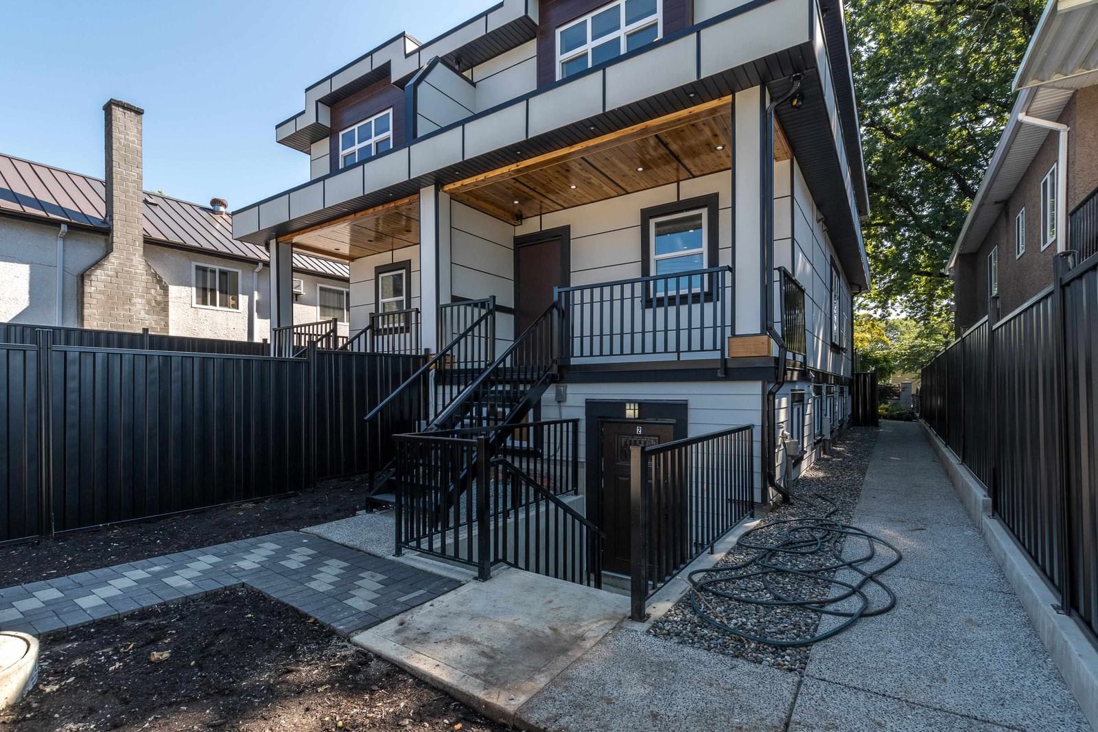 Listing Image 14