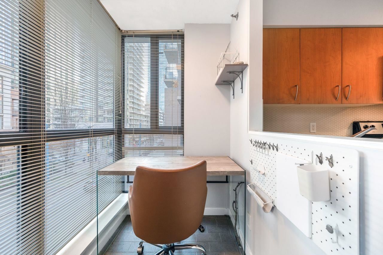 Listing Image 11