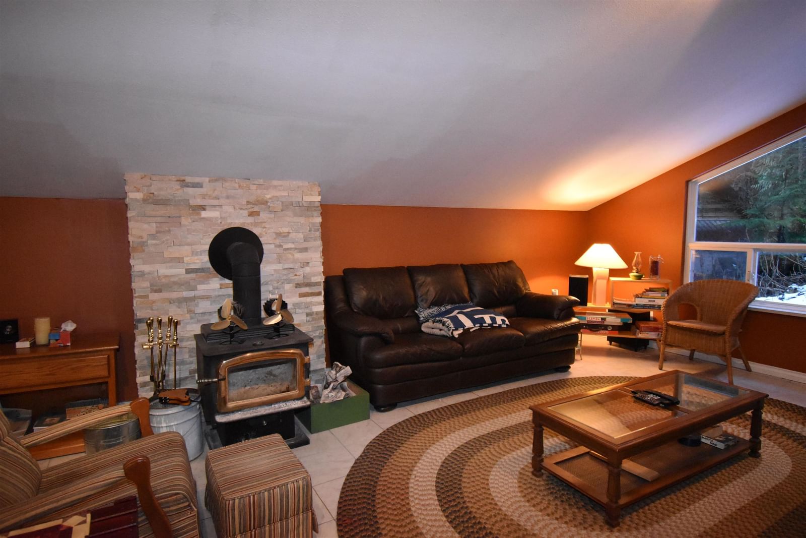 Listing Image 7