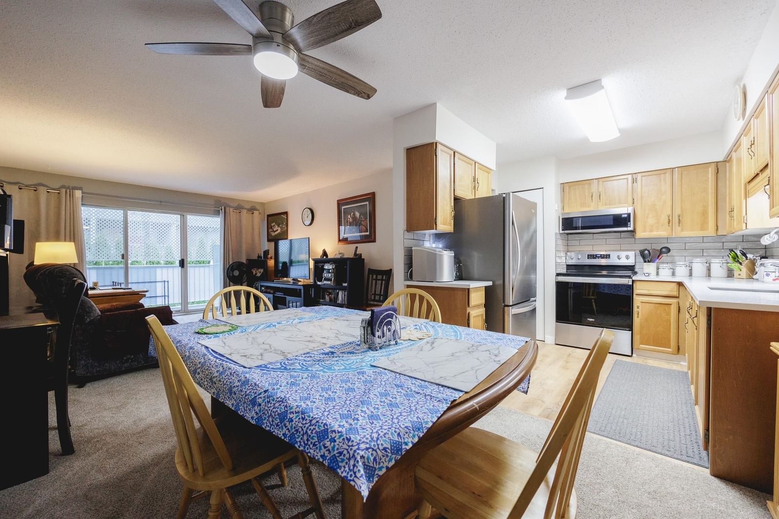 Listing Image 9