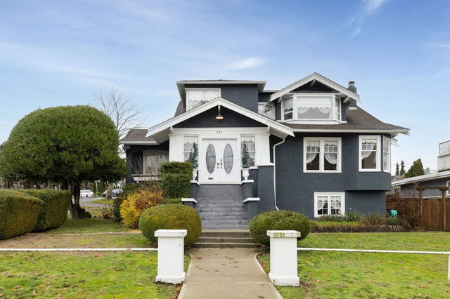 3710 Pandora Street
