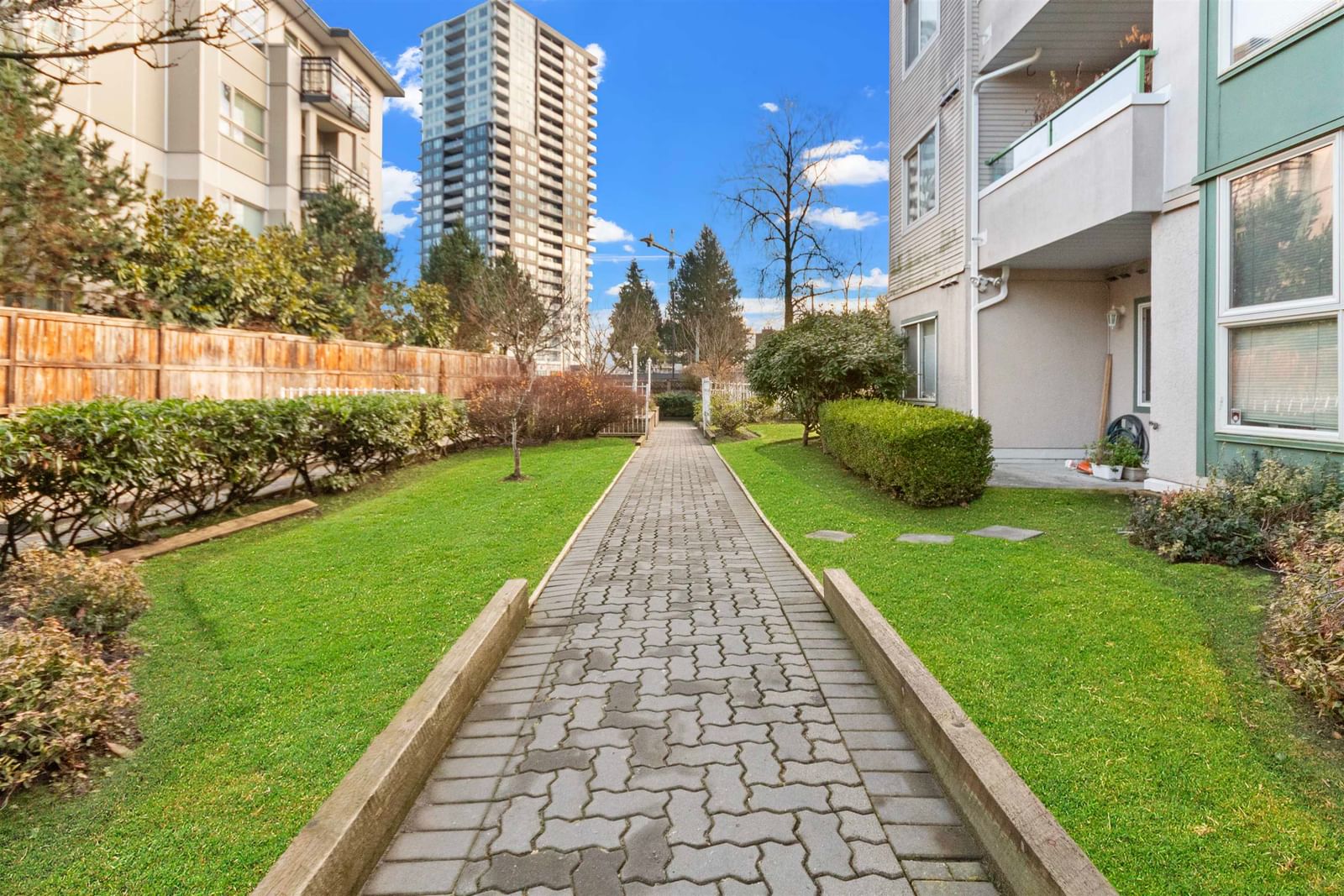 Listing Image 15