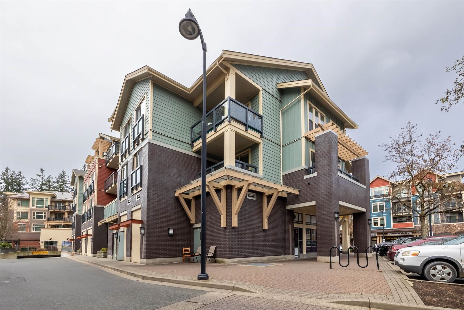 Listing Image 19