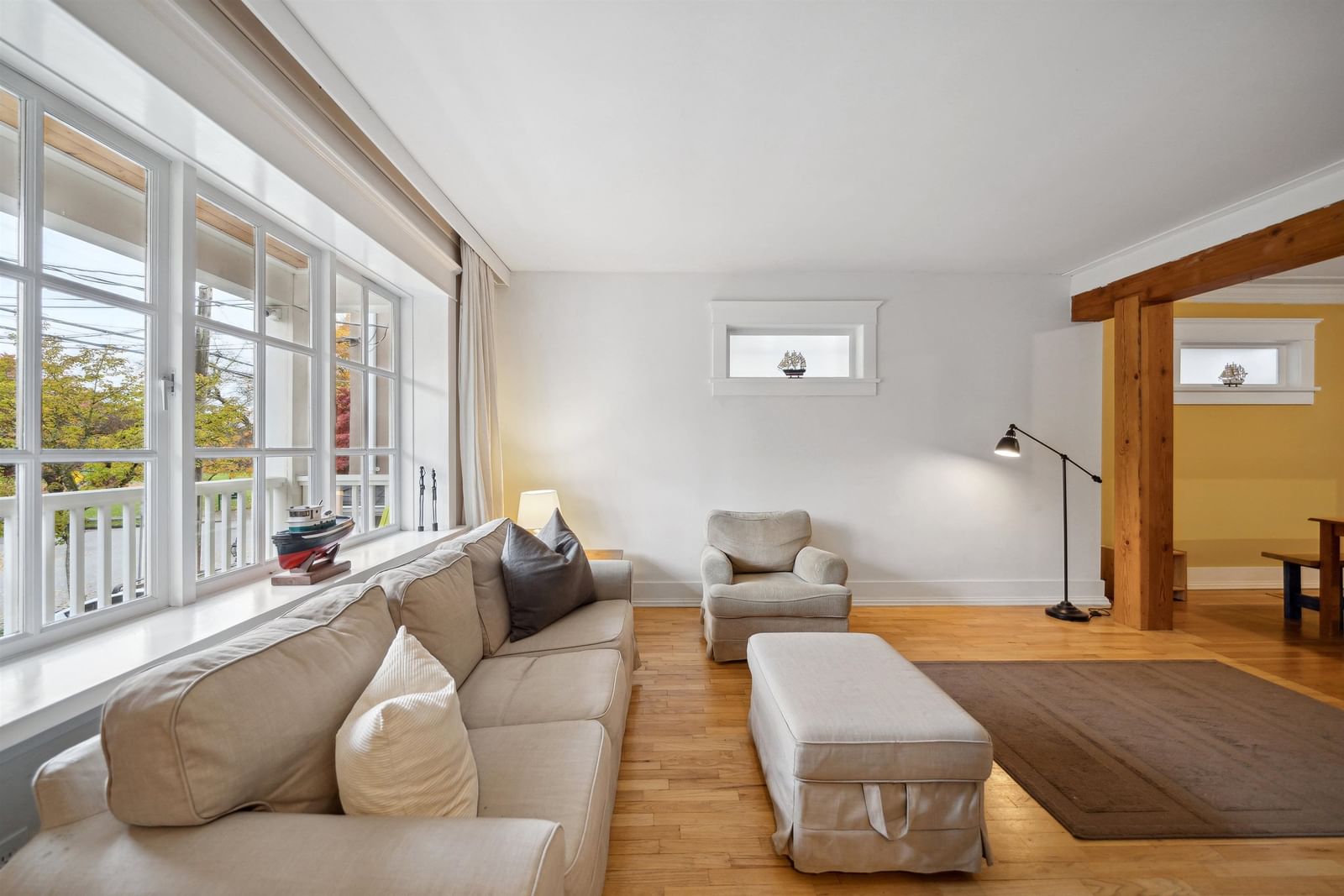 Listing Image 5