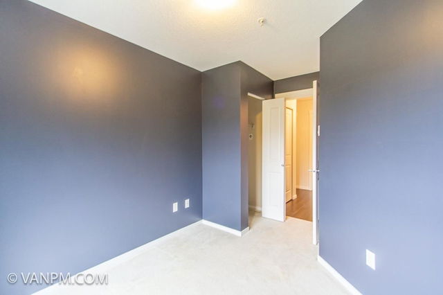 212 - 3178 Dayanee Spring Boulevard