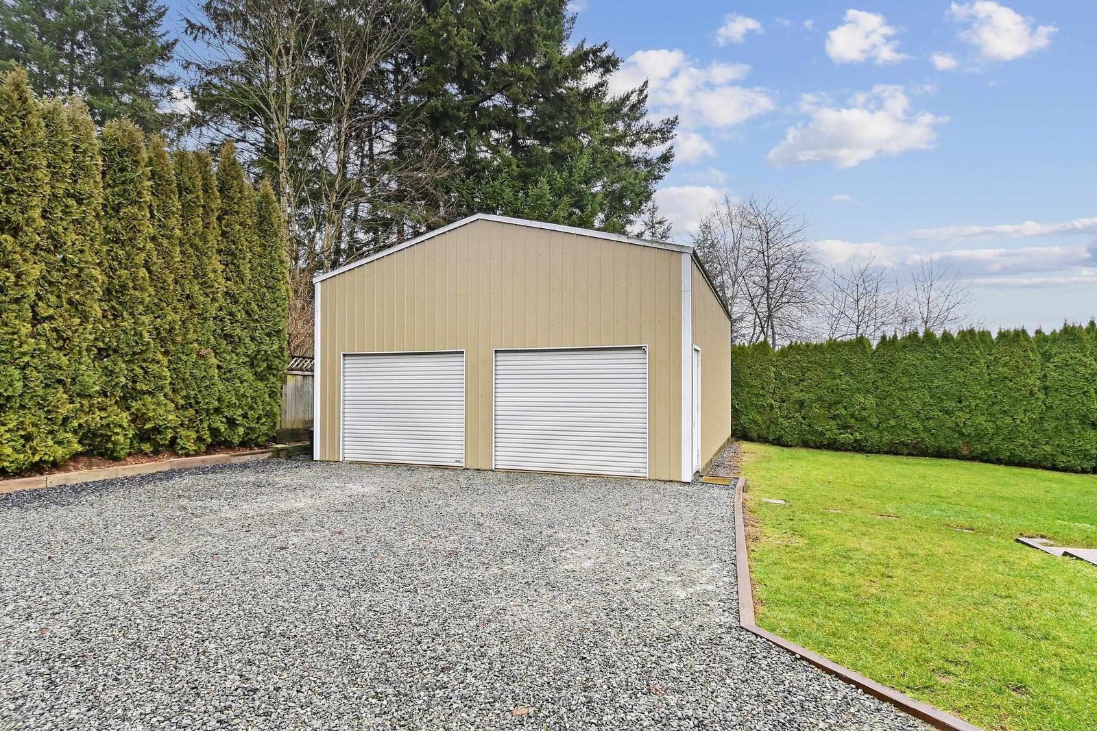 Listing Image 18