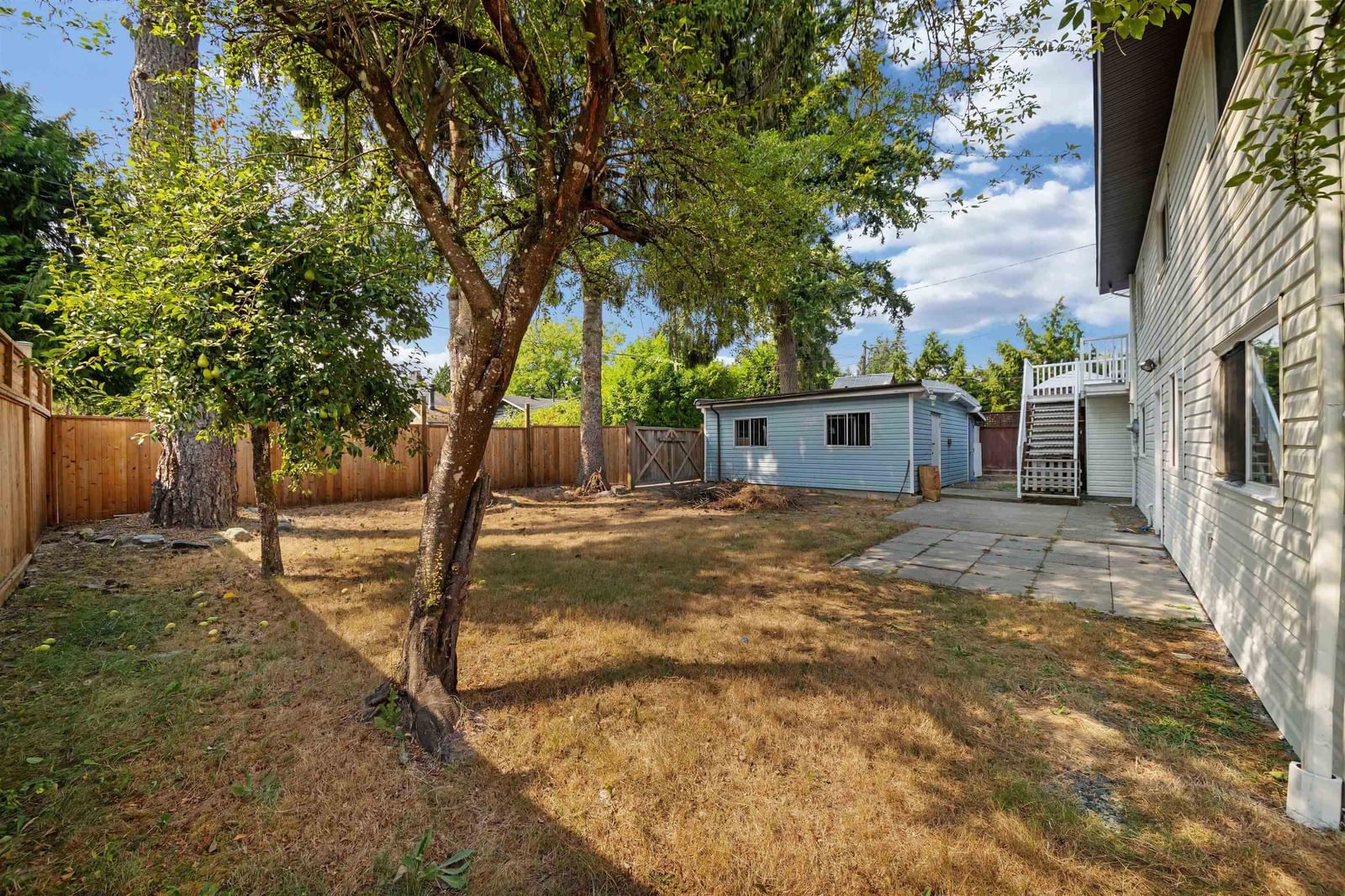 Listing Image 19