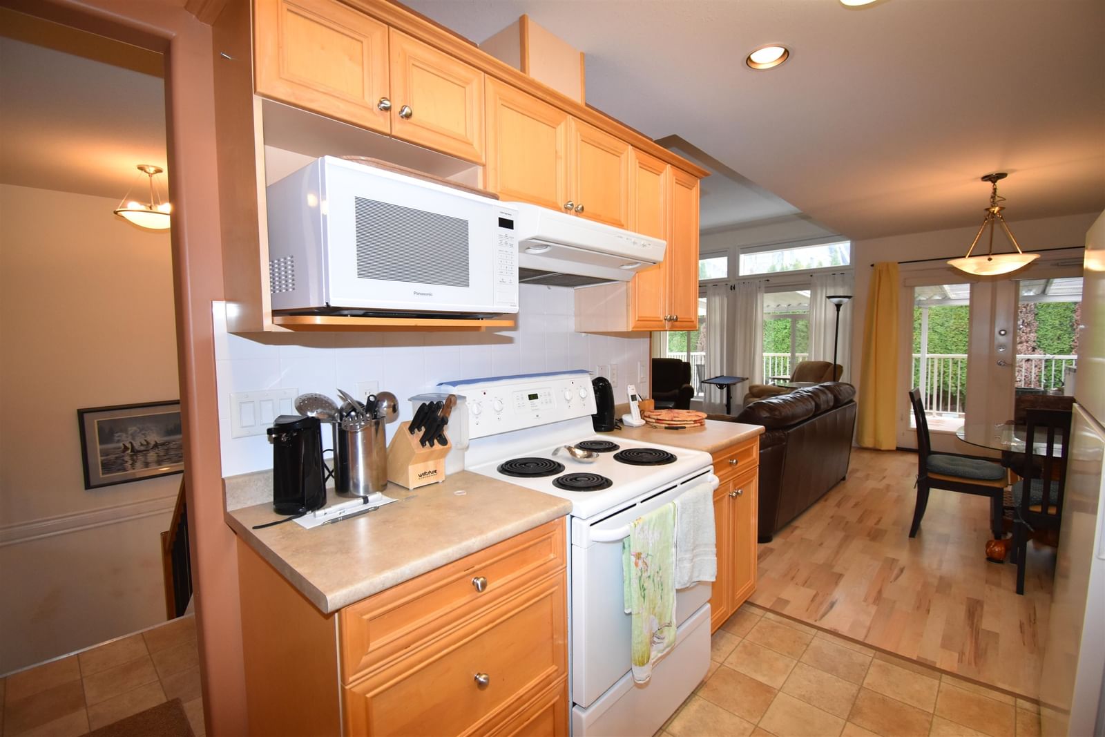 Listing Image 12