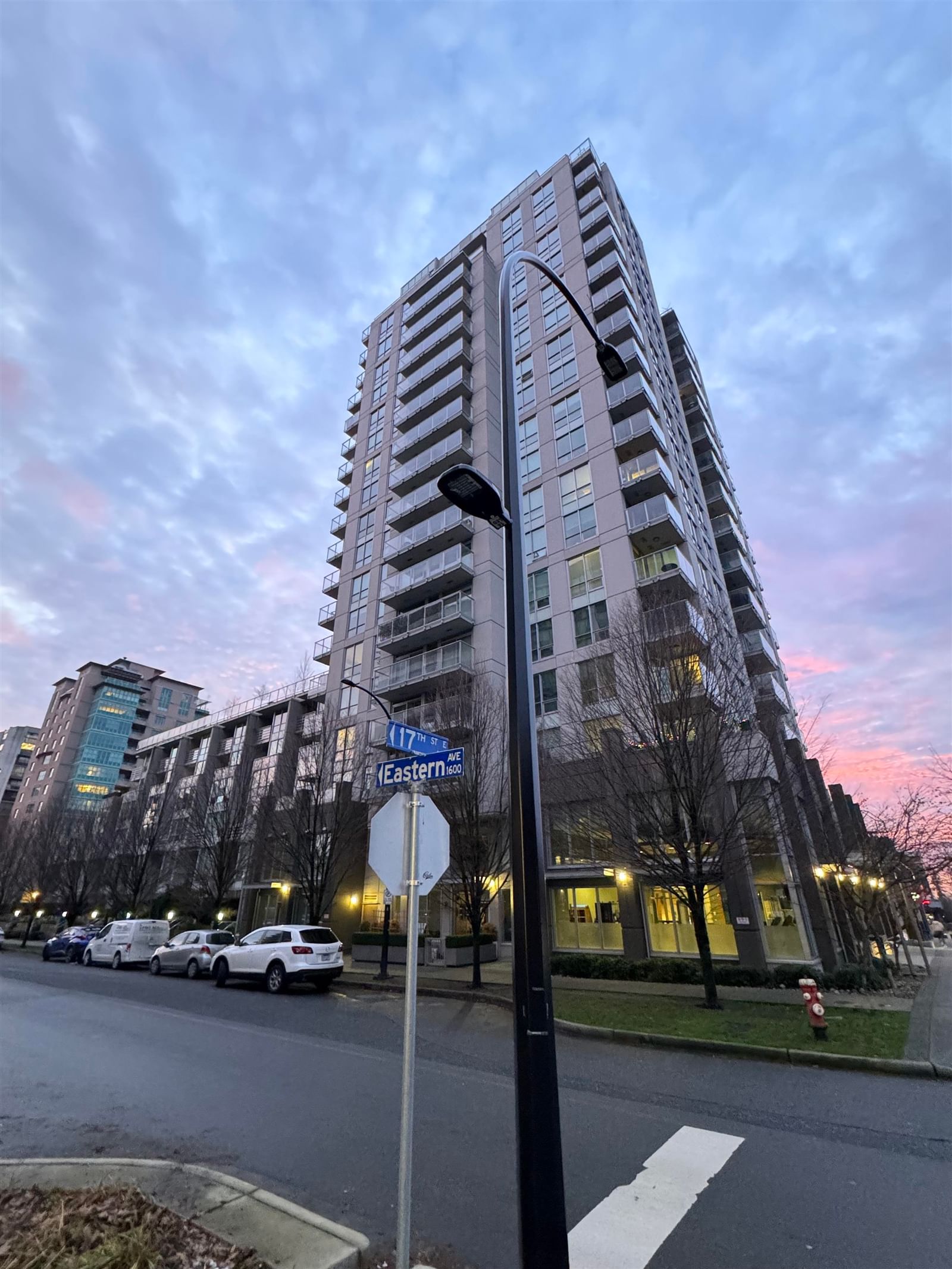 Listing Image 21