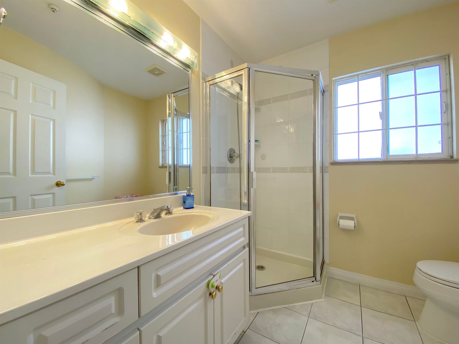 Listing Image 26