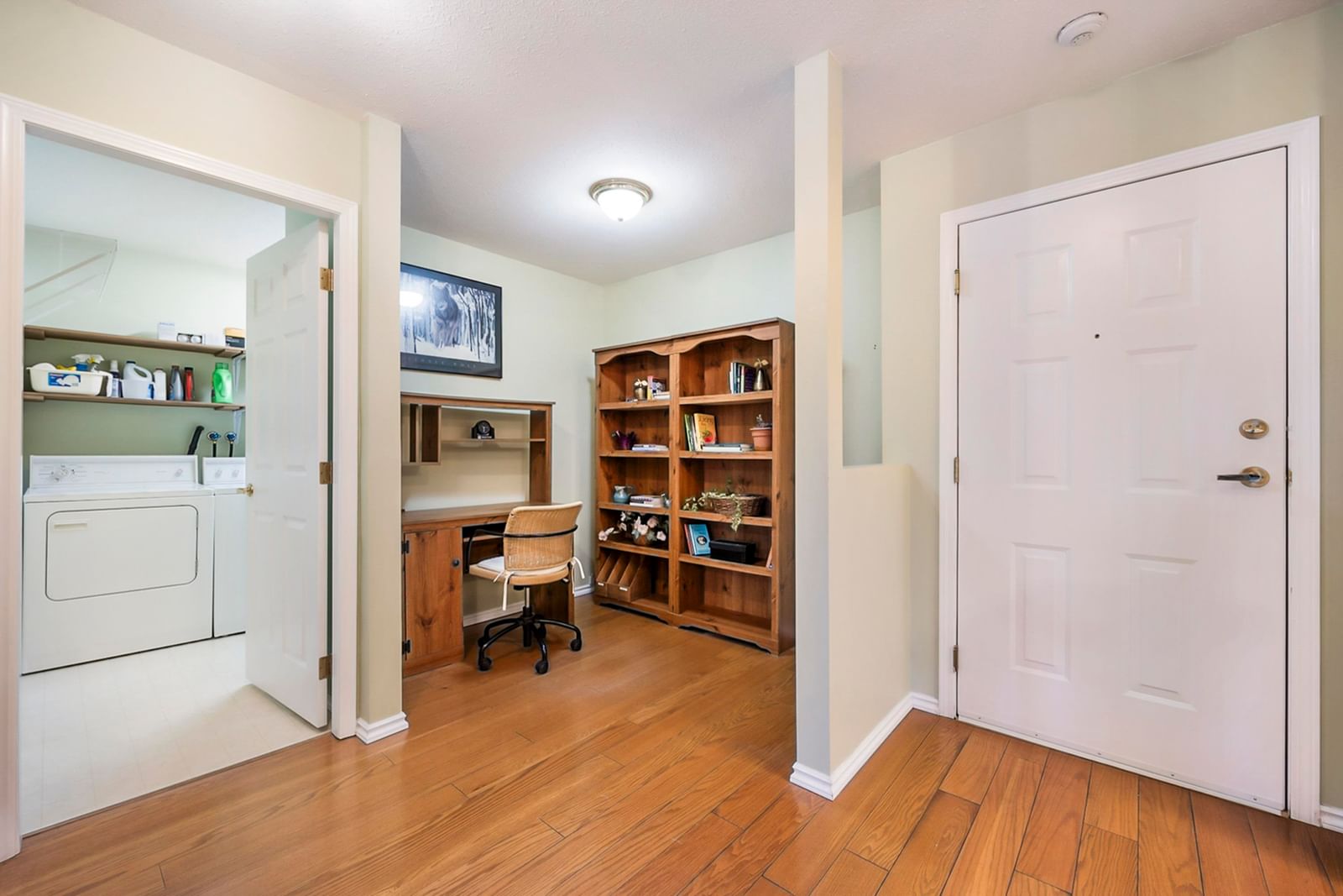 Listing Image 10