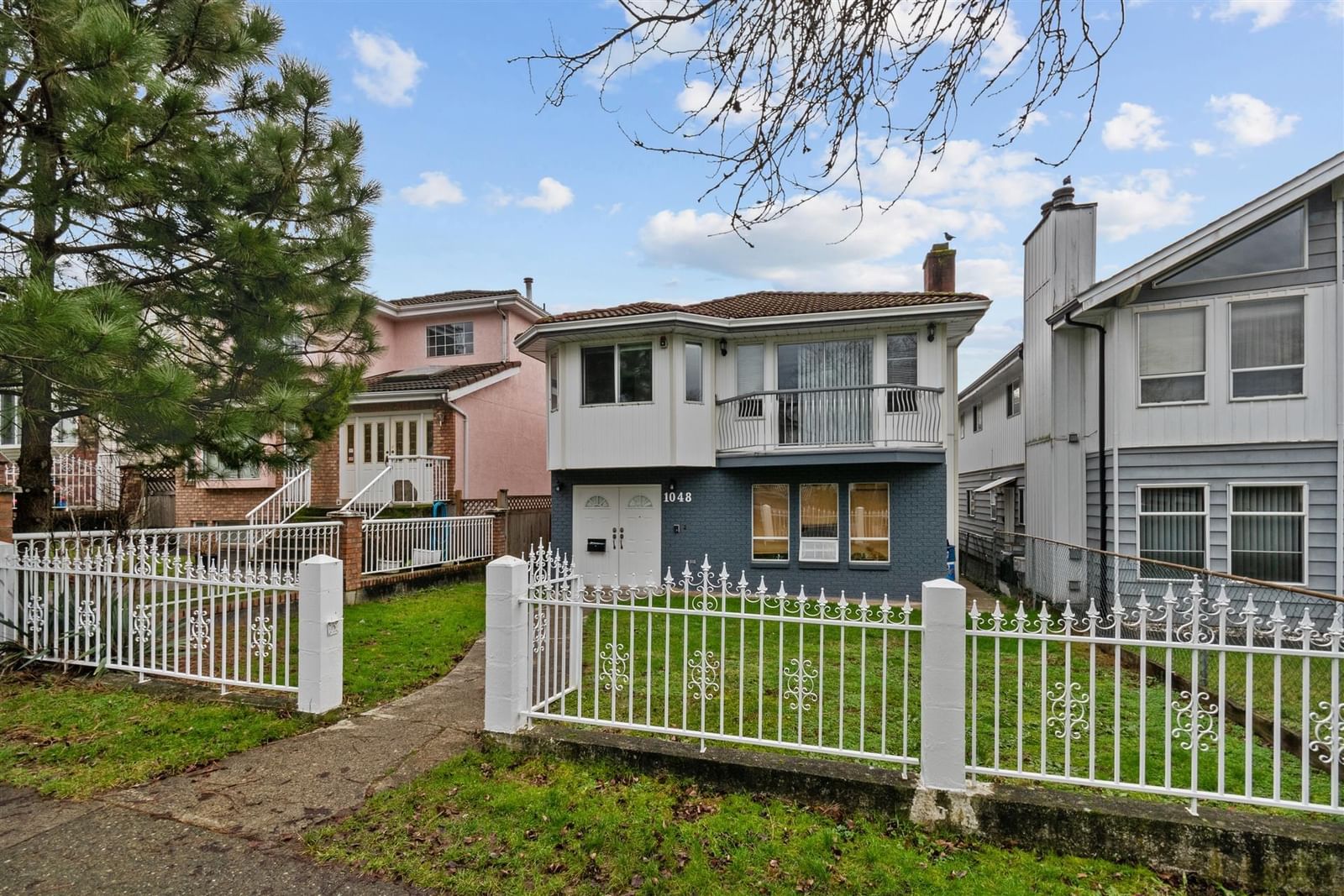 Listing Image 1