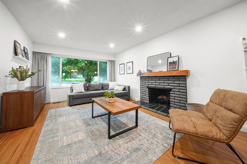 75 Springer Avenue, Burnaby, V5B 3K4 | Image 3