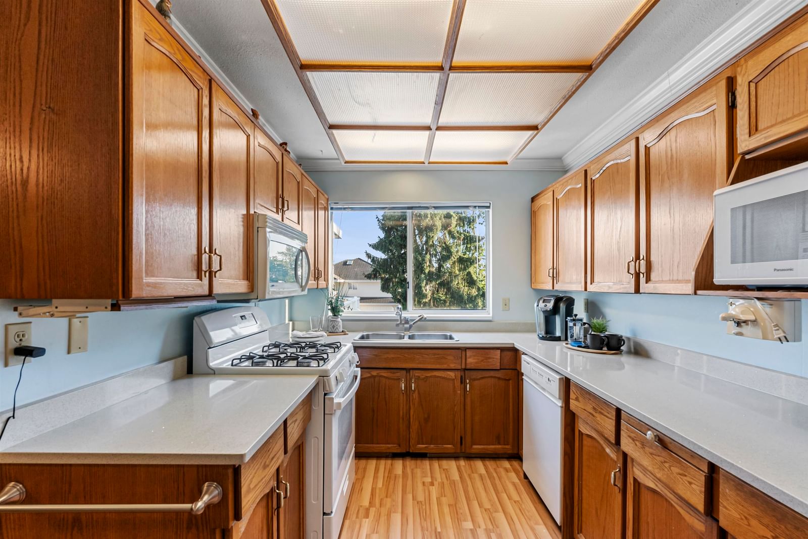 Listing Image 14