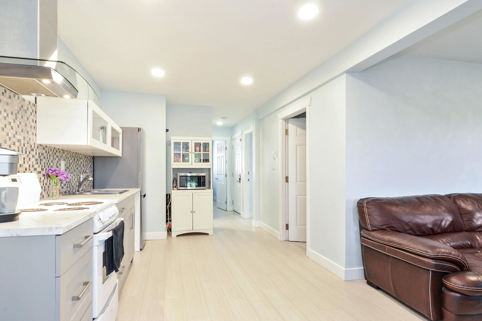 Listing Image 18
