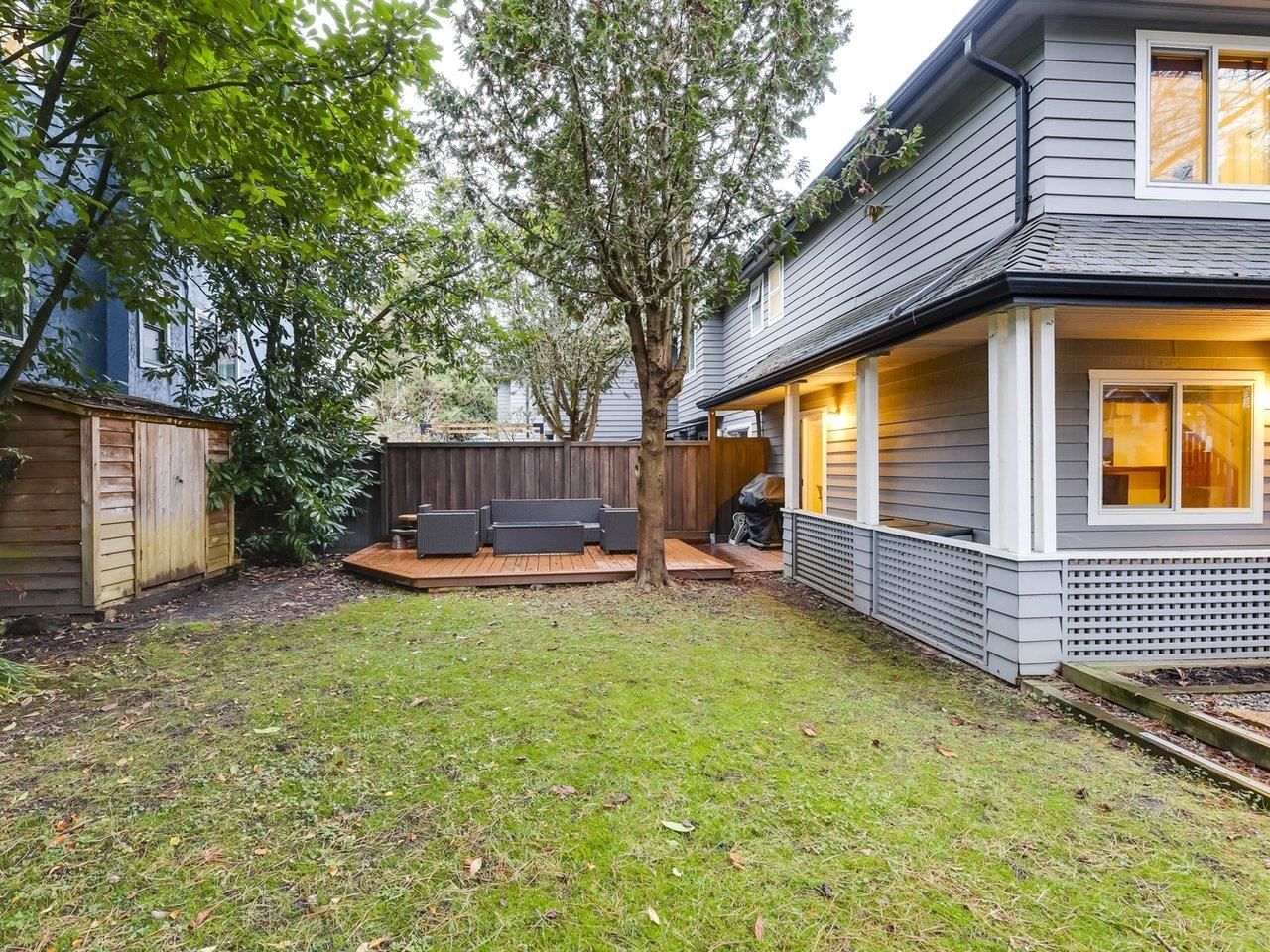 Listing Image 4