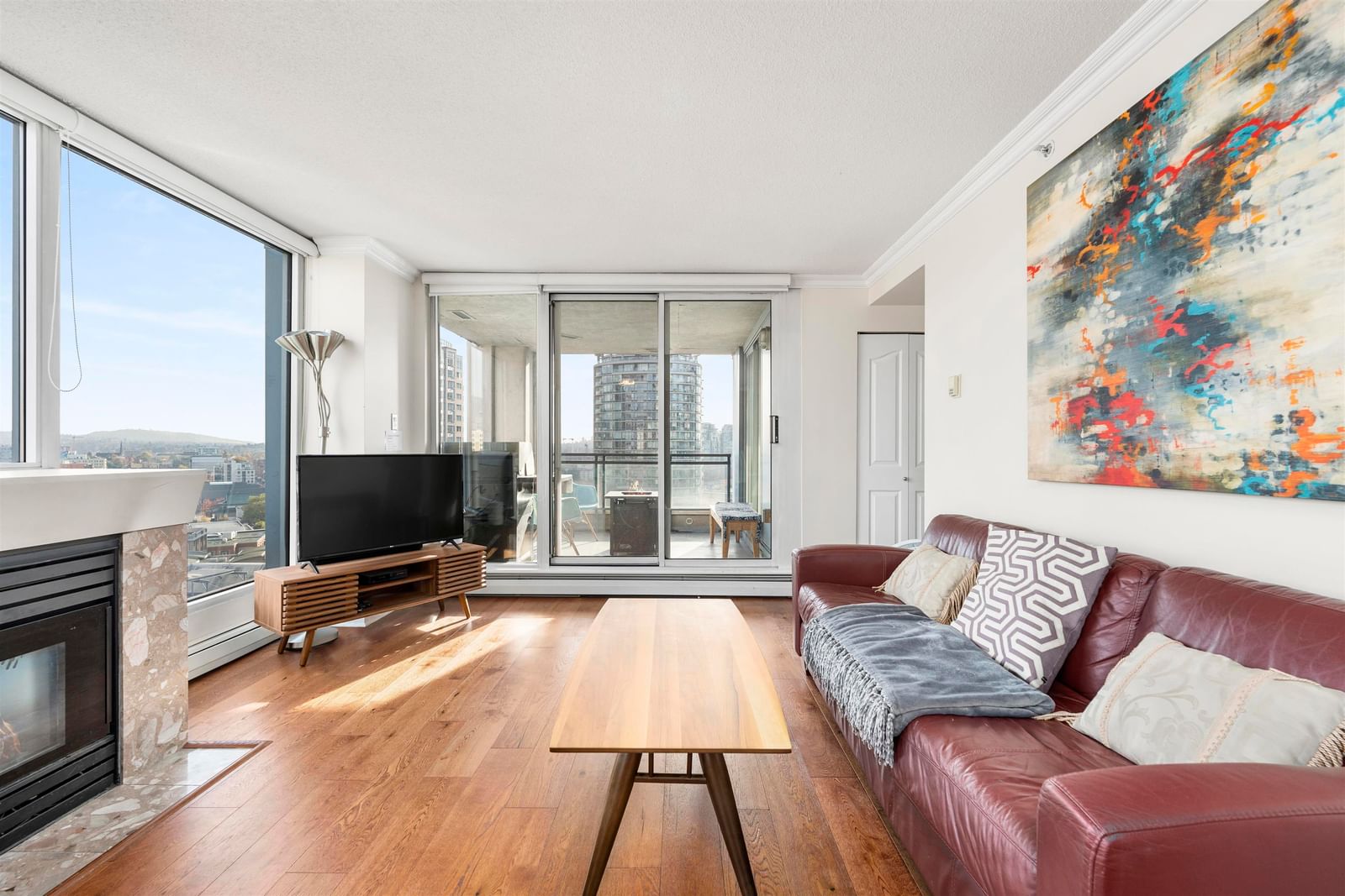 Listing Image 10
