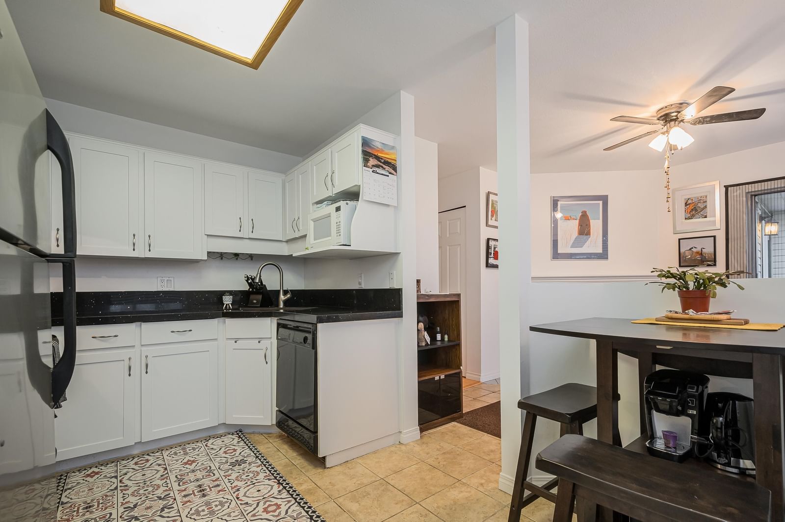 Listing Image 14