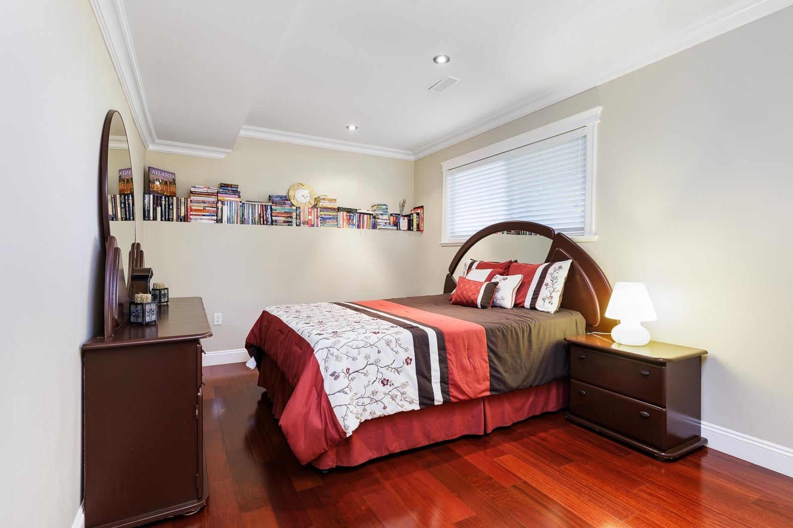 Listing Image 21
