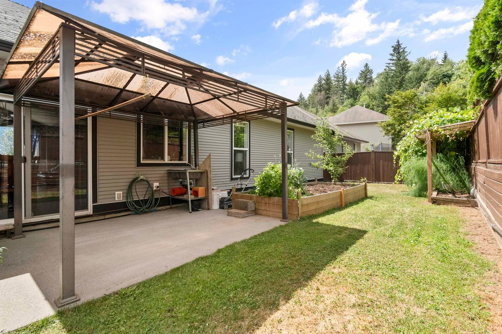 Listing Image 6