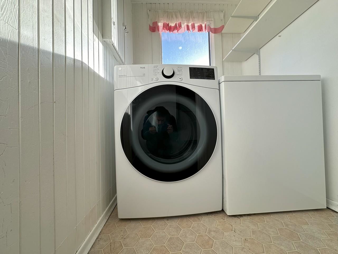 Listing Image 16