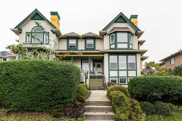3 - 1135 Cartier Avenue
