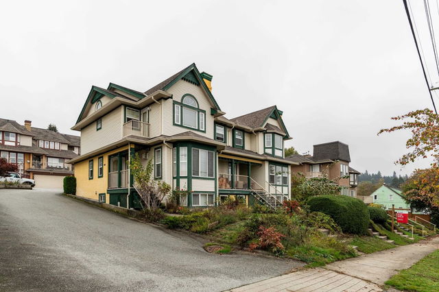 3 - 1135 Cartier Avenue