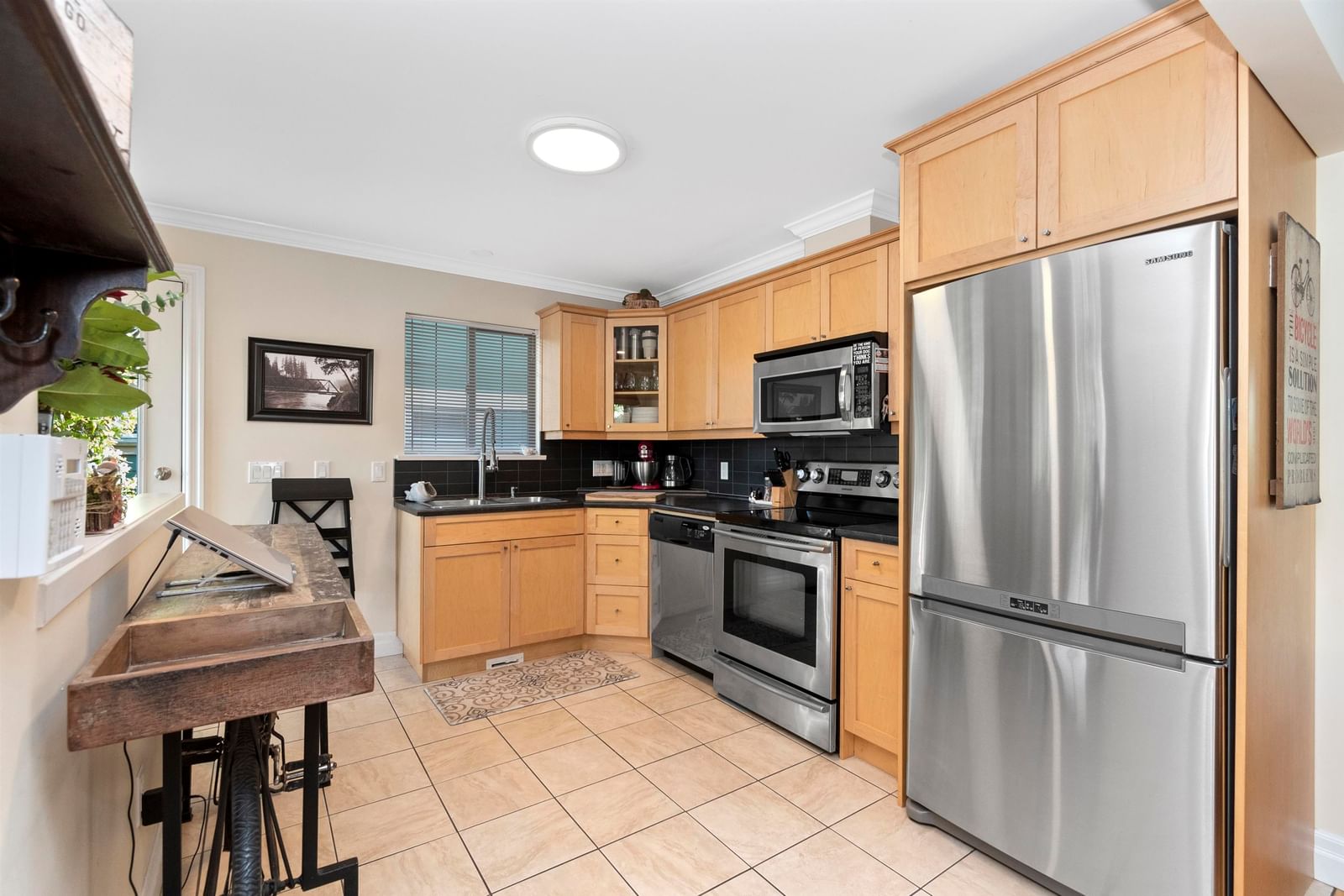Listing Image 13