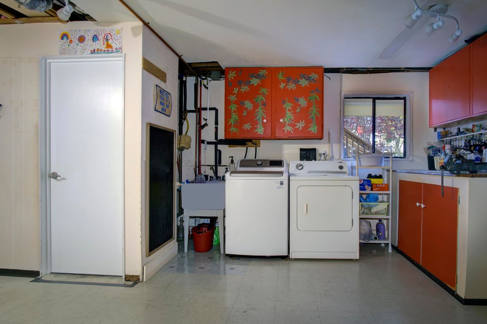 Listing Image 16
