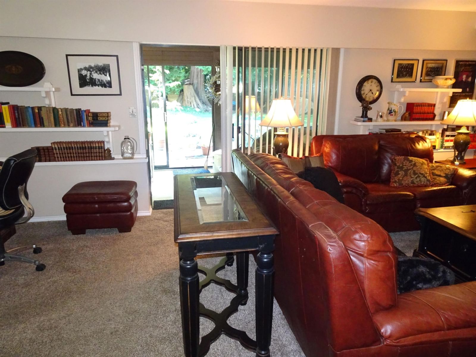 Listing Image 12