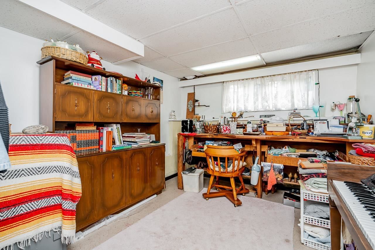 Listing Image 17