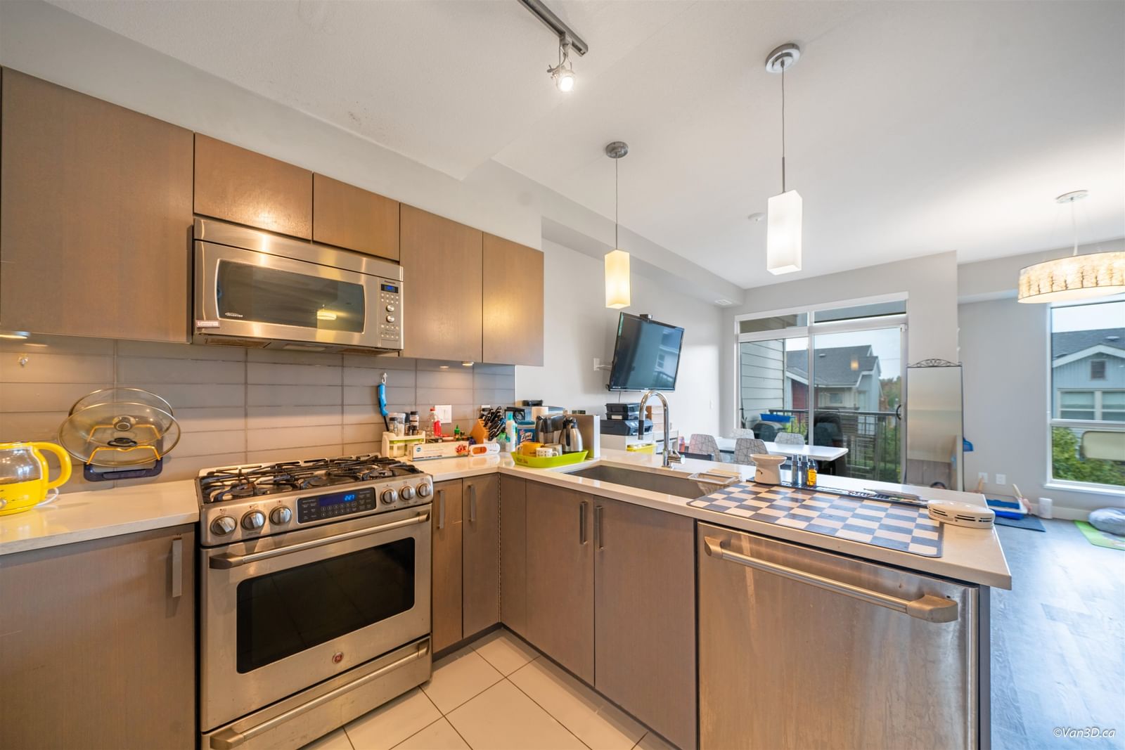 Listing Image 9