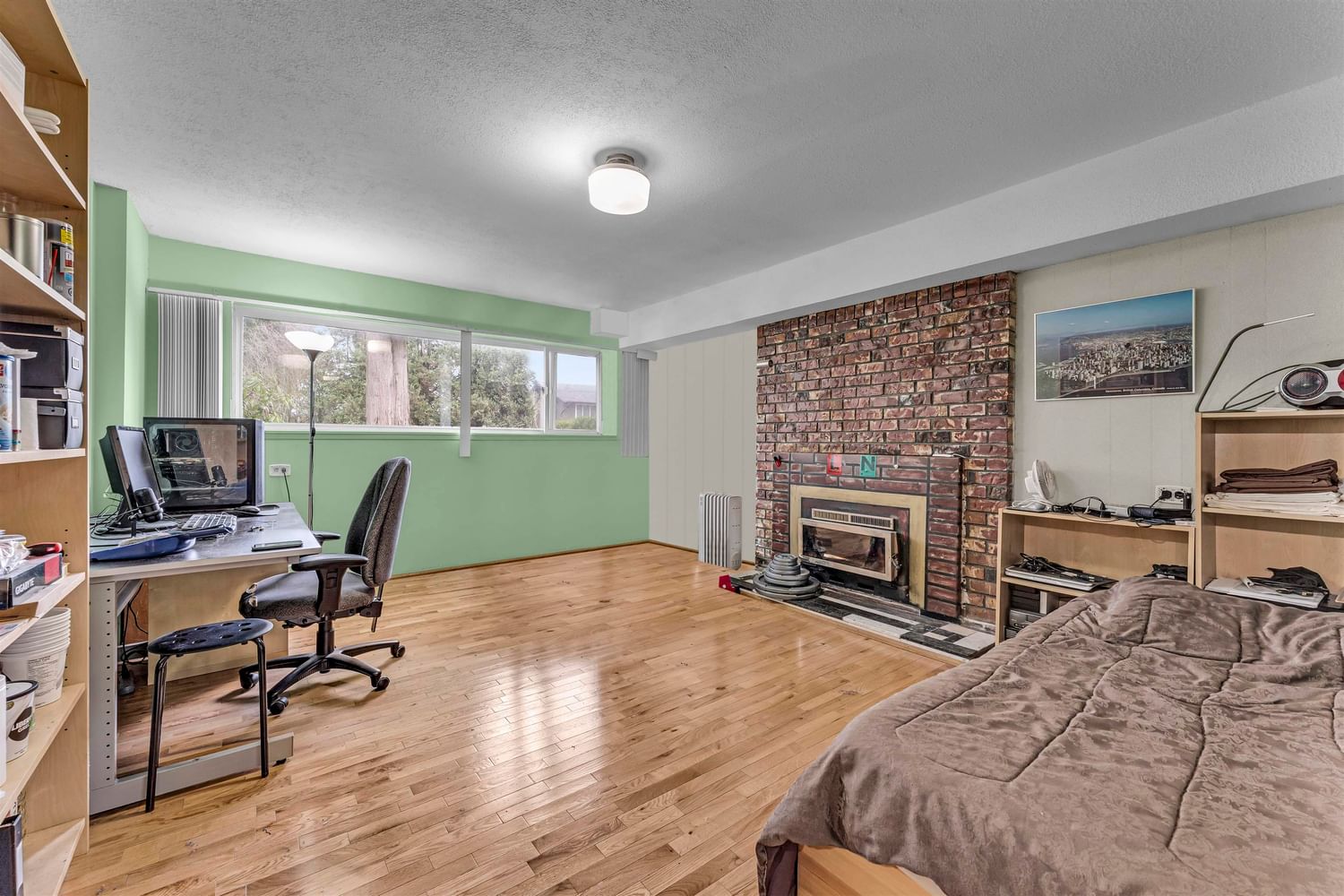 Listing Image 14