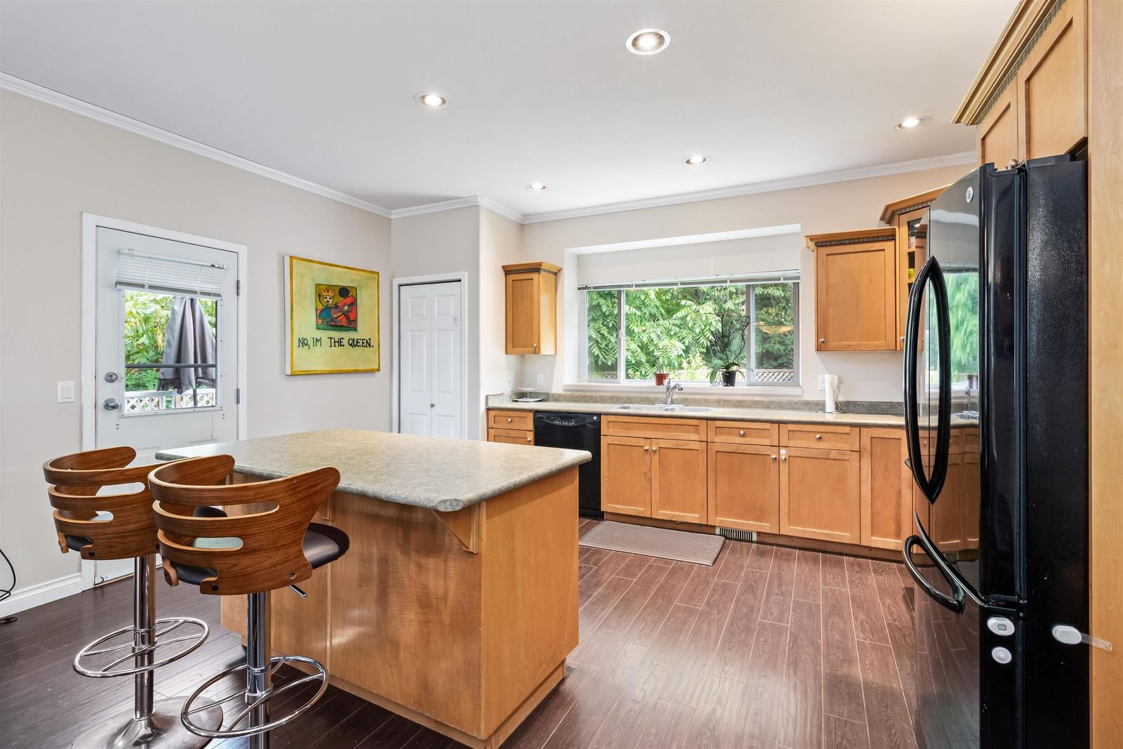 Listing Image 12