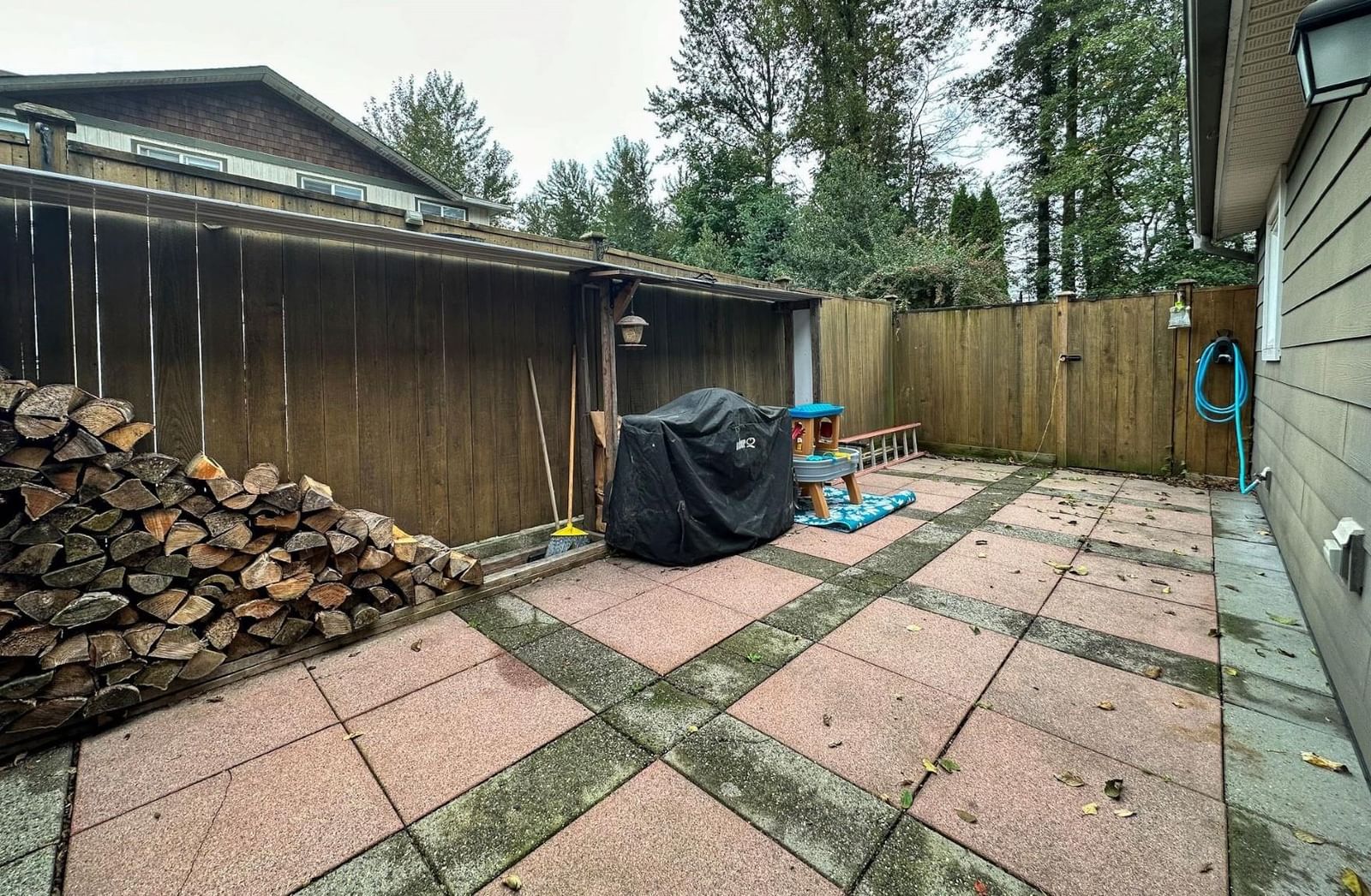 Listing Image 19