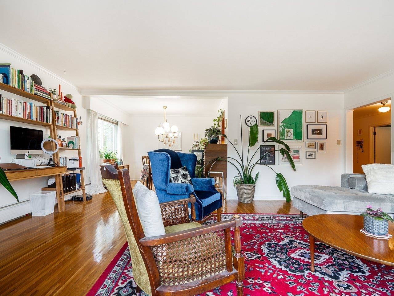 Listing Image 5
