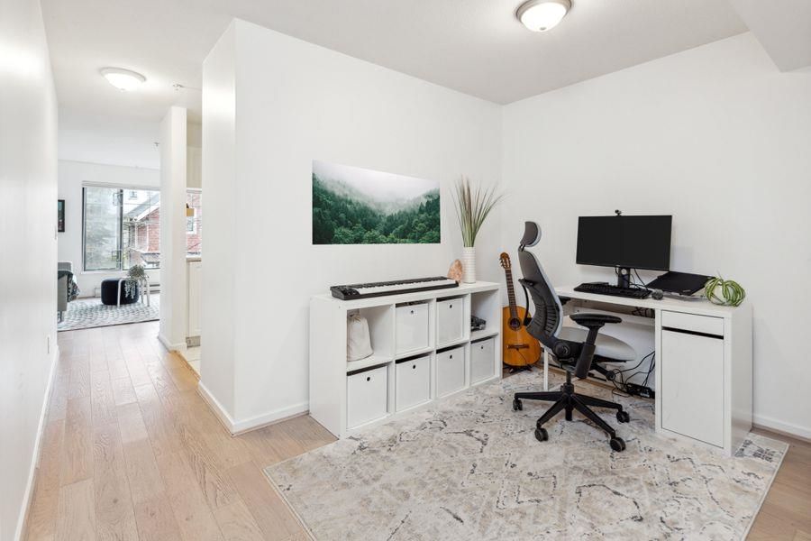 Listing Image 17