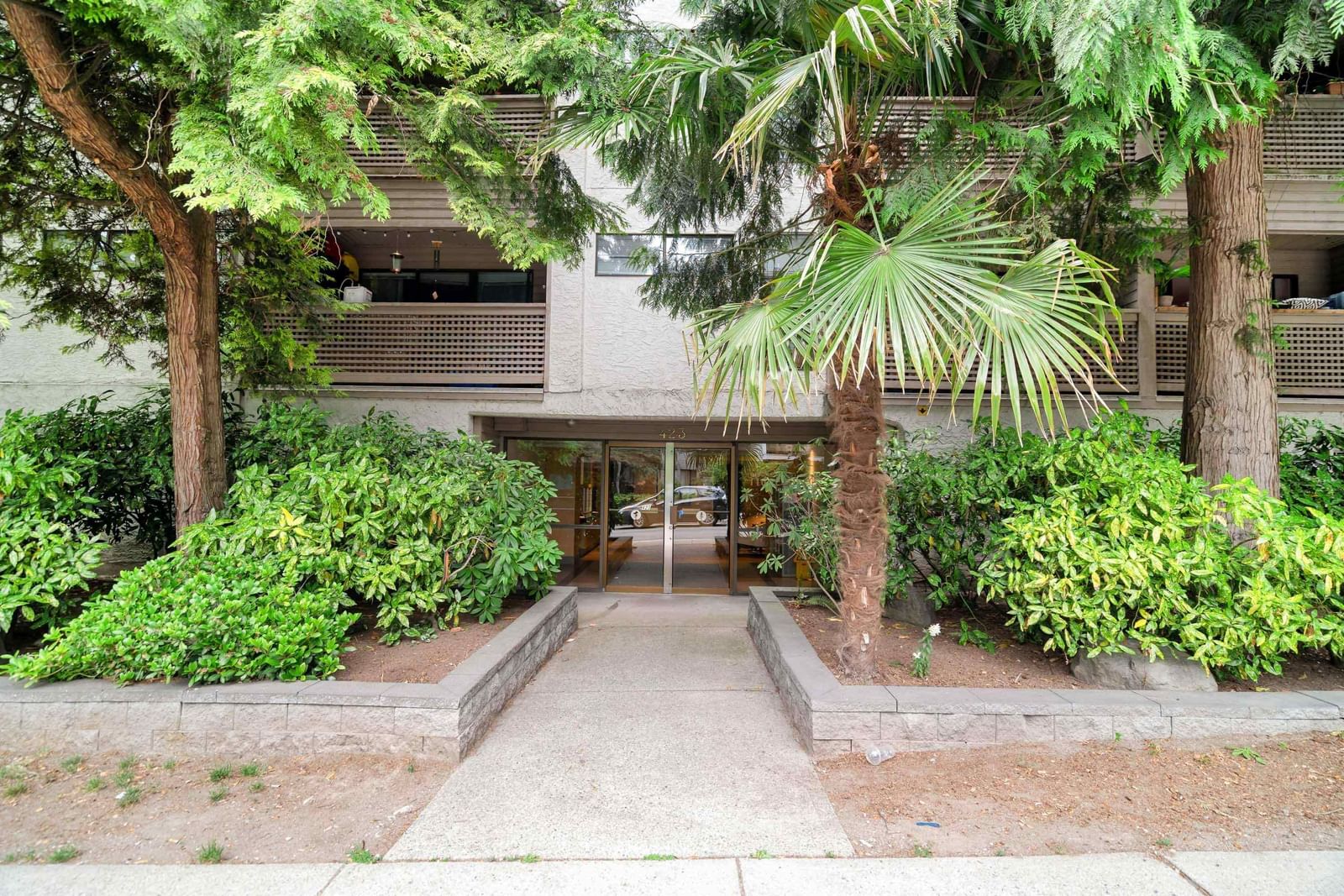 Listing Image 17