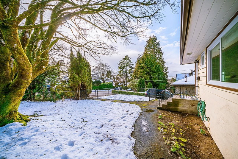 1033 Jefferson Avenue, West Vancouver, V7T 2A6 | Image 3