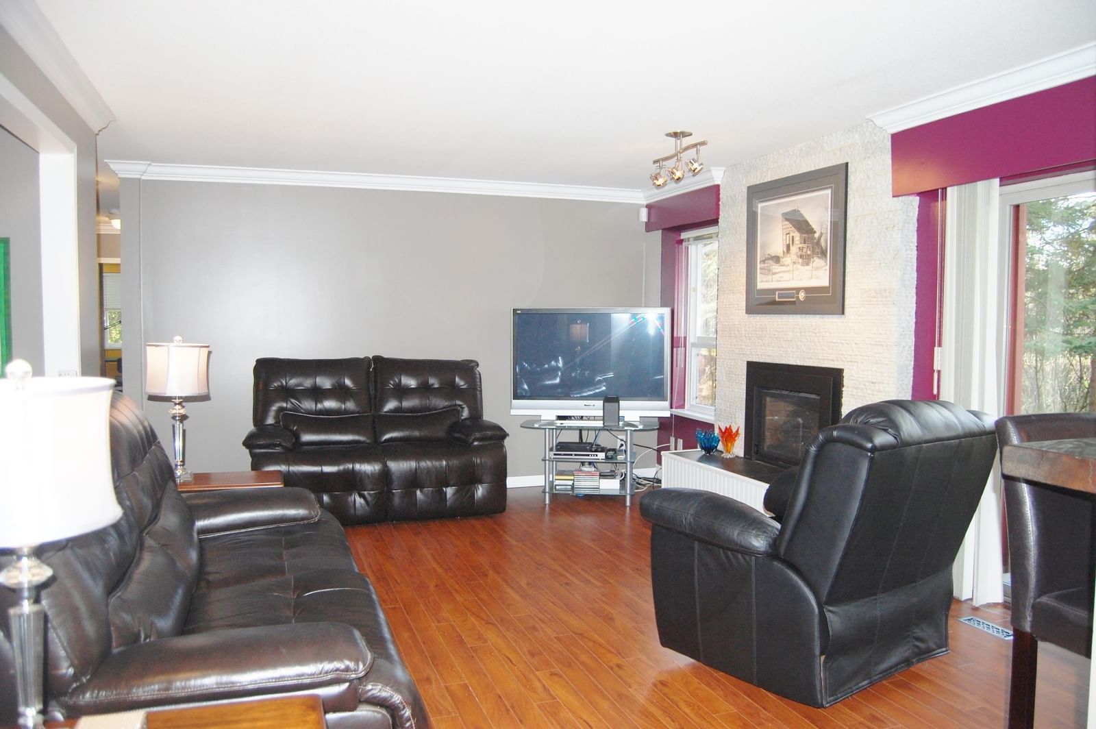 Listing Image 20